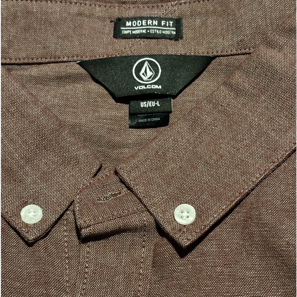 Volcom Moden-Fit Button-Up Shirt - Picture 3 of 3